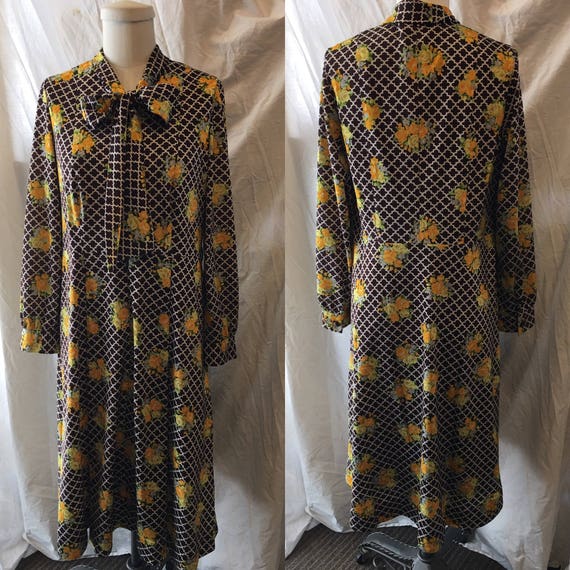 Fun retro brown patterned knit day dress 1960 med… - image 2