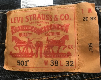 Levi’s original 501 W38  L32  1980 denim classic straight  leg button fly