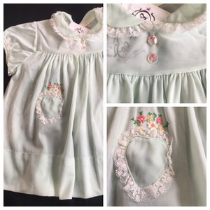 Retro Darling vintage pretty green little girls dress 1960 size 12 m 18m