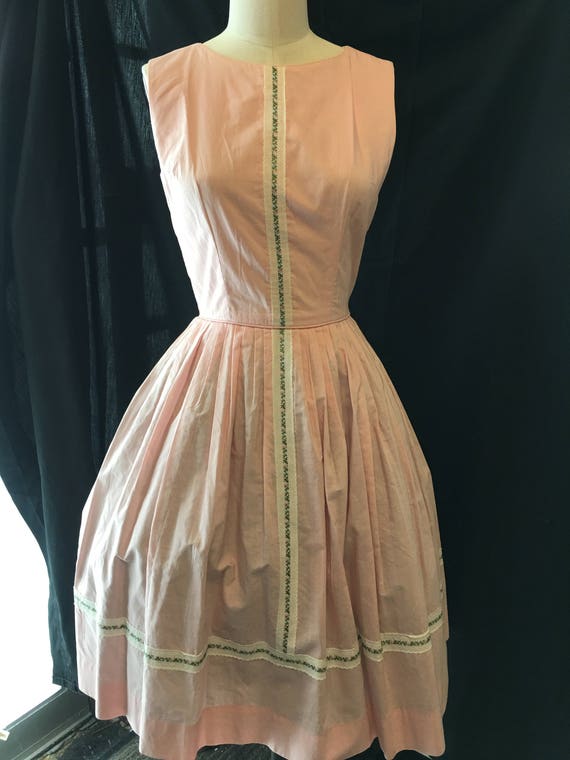 1950 vintage dress pink cotton small pin up girl