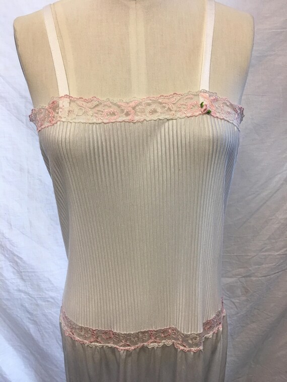 Retro white with pink peignoir set medium boudoir… - image 5