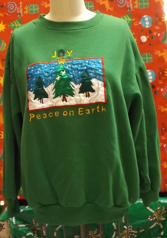 green christmas sweatshirt