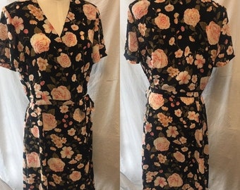 Fun Retro vintage black dress with cabbage roses 1980 medium size 12