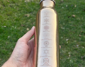 Quanten Kupferflasche mit Heiliger Geometrie - Strukturiertes Wasser,Aura-Schutz, Chakra Balance, Biofeld Entgiftung, hexagonales Wasser
