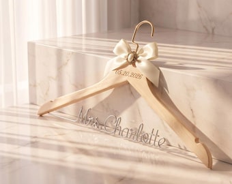 Bridal Hanger with Pearl, Personalized Wedding Name Hanger, Custom Wood Dress Hanger, Wedding Gifts for Bride