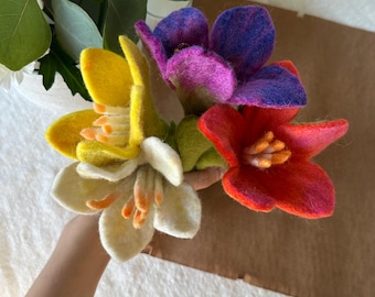 Handmade Felt Flower Bouquet, Colorful 3D Wool Flowers, Cottagecore Vase Decor, Everlasting Floral Gift