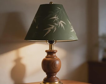 Abat-jour chinois en soie brodée : couvercle de suspension inspirée de la nature en bambou vert