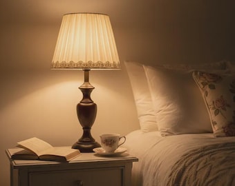 Pantalla de lámpara con ribete de encaje blanco, estilo Imperio cónico, decoración romántica francesa.