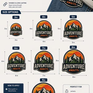 Op de afbeelding: Geborduurde opstrijkpatches met een "Adventure Awaits" ontwerp, met een berg- en boslandschap in oranje, zwart en groen. Verkrijgbaar in maten van 7.6 cm tot 22.9 cm. Instructies en suggesties voor gebruik zijn inbegrepen.