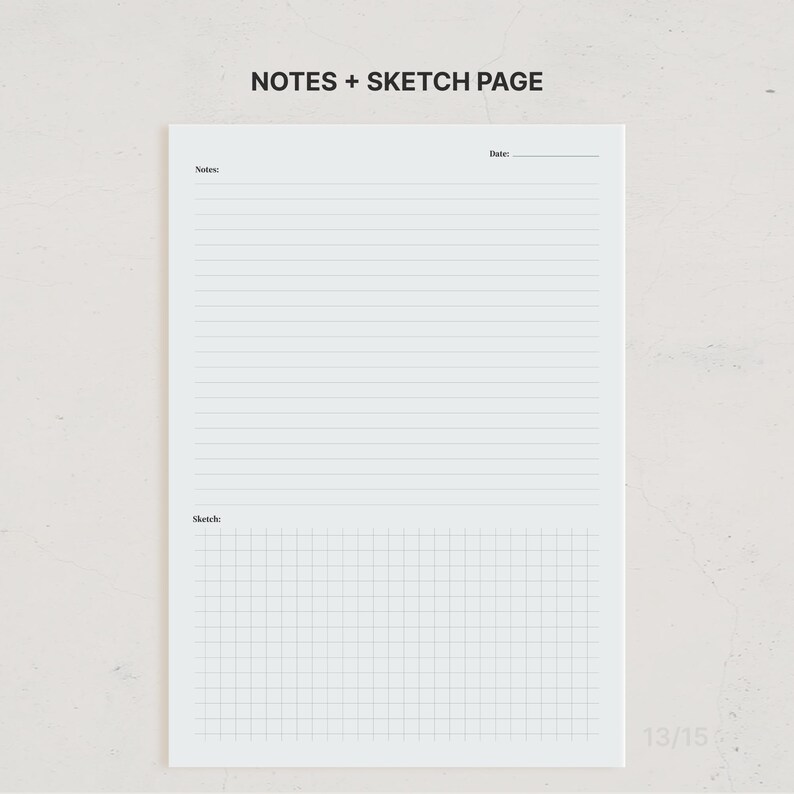 K&ouml;nnte beinhalten: Ein wei&szlig;es Blatt Papier mit der &Uuml;berschrift NOTES + SKETCH PAGE oben. Der obere Bereich enth&auml;lt horizontale Linien f&uuml;r Notizen mit einem Datumsfeld oben rechts. Der untere Bereich enth&auml;lt ein als Sketch beschriftetes Rastermuster.