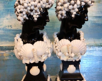 Small DAVID book ends in black/white