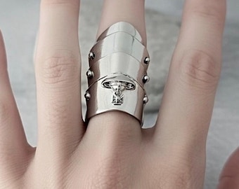 Anello Nana Osaki armatura saturno stile punk coquette