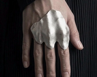 Anello mano avant Garde argento - anello mano deforme - anello moderno avant Garde
