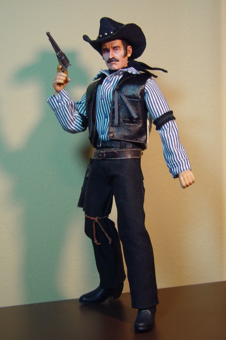 ho scale cowboy figures