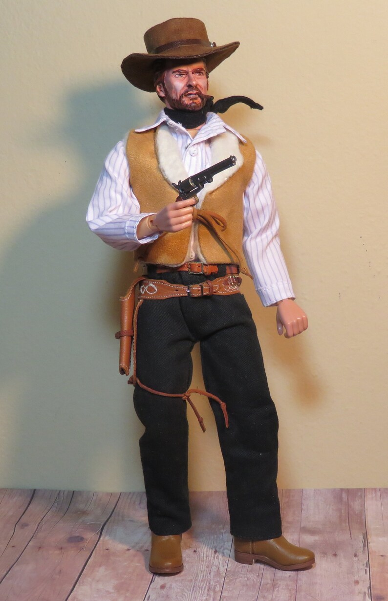 Custom Man with No Name by Old Days of Yore Made to order 1/6 scale image 2