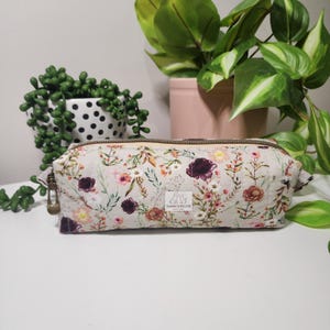 Astuccio floreale / Trapuntato / Fatto a mano / Scatola / Pochette con cerniera / Cotone / Ritorno a scuola