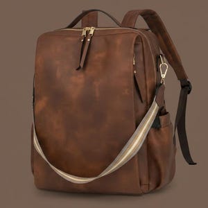 Mochila de piel sintética para mujer – Elegante bolso de viaje para portátil con múltiples bolsillos, regalo para ella.