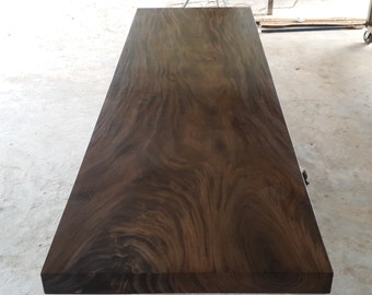 Rara mesa de comedor/conferencia hecha a medida Madera de acacia recuperada Losa maciza Forma de borde recto 10 pies "L x 36" W Acabado de teñido gris nogal oscuro