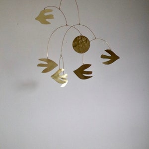 Flock brass kinetic bird mobile image 10