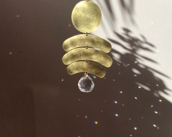 Atrapasueños de luz de cristal colgante con cadena de latón