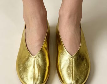 Gold Leder Ballerinas, Handgefertigte Weiche Leder Slip On Schuhe, Minimalistische Runde Zehe Wohnungen, Statement Schuhe Geschenk für Sie