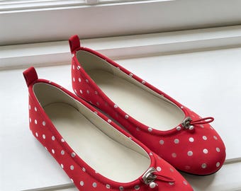 Polka Dot Satin Ballerinas Rot Silber Punkt Runde Zehe Wohnungen Komfortable Slip-On Mary Jane Schuhe