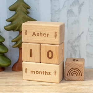 Ensemble de blocs d'étapes pour bébé en bois avec décoration pour nom / Cartes d'étapes importantes / Blocs d'âge / Blocs de mois / Blocs de photos