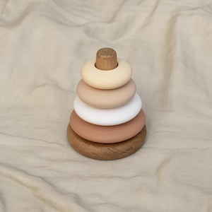 Little Ring Stacking Toy (Nutmeg)