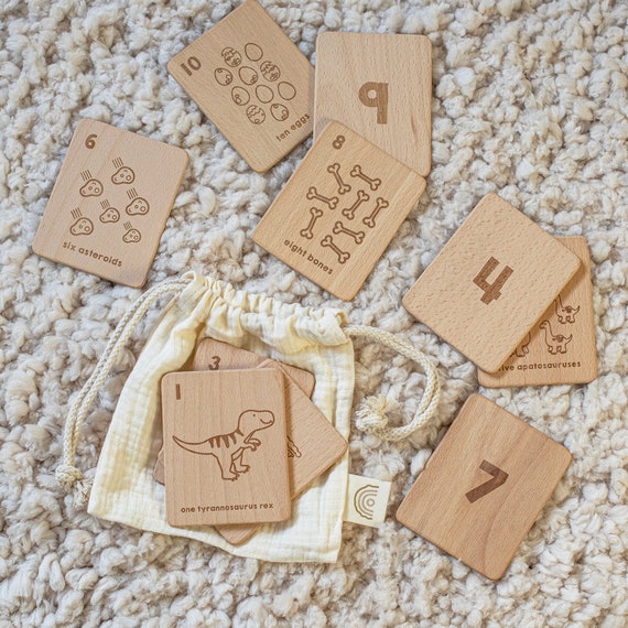 Wooden Number Flashcards (Dinosaur) / Beech Wood Learning Cards