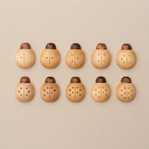 Coccinelle in legno per contare / Giocattoli in legno / Gioco di conteggio / Gioco naturale