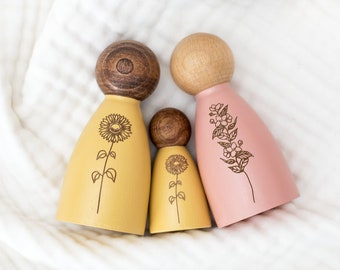 Engraved Floral Peg Doll: 10cm Beech Wood Toy
