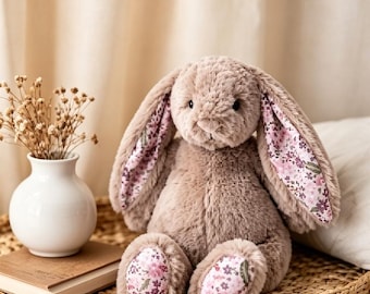 JellyCat en peluche Bashful Blossom Bunny, oreilles de lapin fleuries | Cadeau baby shower, décoration de chambre d'enfant, peluche douce, cadeau nouveau-né