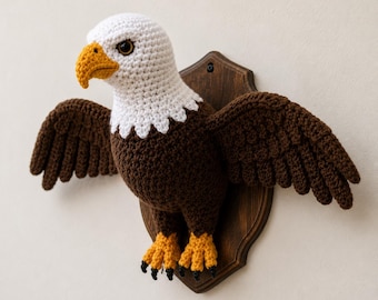 Bald Eagle Crochet Wall Mount Pattern, Realistic Amigurumi Bird (PDF Download)