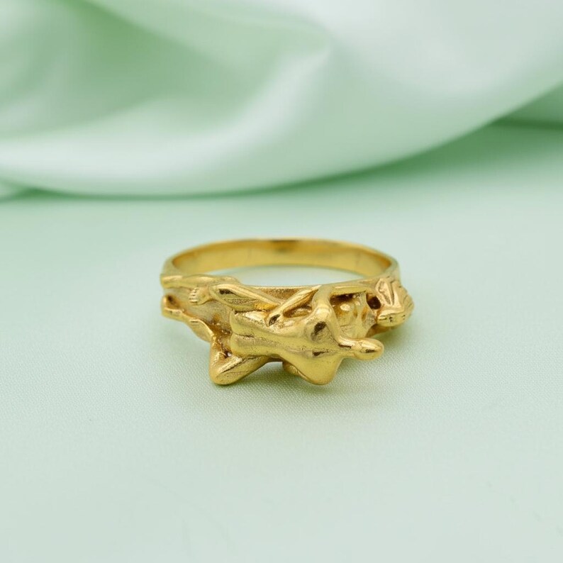 Gold Sculptural Figure Ring, Artistic Statement Ring, Abstract Human ...