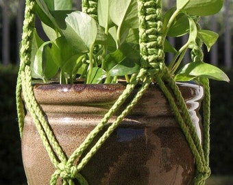 CROWNE ROYALE - Light Green Macramé Plant Hanger with Wood Beads - 6mm Braided Poly Cord in LIME