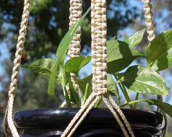 CLASSIC Beige Macramé Plant Hanger with Wood Beads - 4mm Braided Poly Cord in PEARL