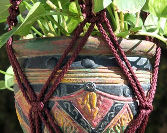 CROWNE ROYALE - BURGUNDY Macramé Plant Hanger with Wood Beads - 6mm Braided Poly Cord