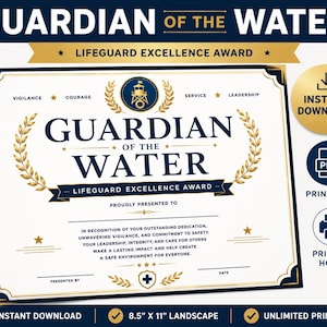 Könnte beinhalten: Eine Urkunde mit den Worten "GUARDIAN OF THE WATER" in Marineblau mit goldenen Akzenten. Die Urkunde hat einen goldenen Rand und enthält den Text "LIFEGUARD EXCELLENCE AWARD". Die Urkunde ist im Querformat 21,59 cm x 27,94 cm.