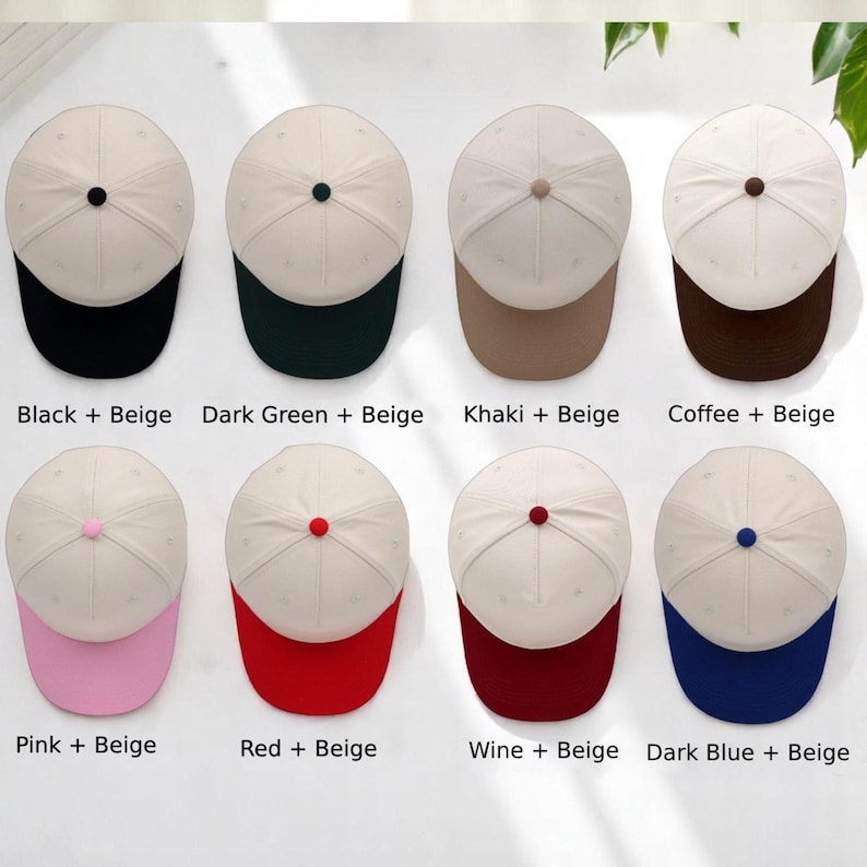 Puede incluir: Colecci&oacute;n de ocho gorras de b&eacute;isbol con coronas beige y viseras de colores. Los colores incluyen negro, verde oscuro, caqui, caf&eacute;, rosa, rojo, vino y azul oscuro. Cada gorra tiene un bot&oacute;n a juego en la parte superior. Texto en la imagen.