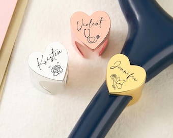 Gepersonaliseerde stethoscooptag met naam, hartstethoscoop ID-tag, gegraveerde stethoscoopbedel voor verpleegkundige/arts, afstudeercadeau verpleegschool