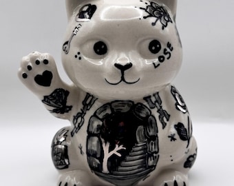 Japanese Cat Incense Holder, Handmade Porcelain Tattoo Cat, Maneki Neko Decor with Real Platinum