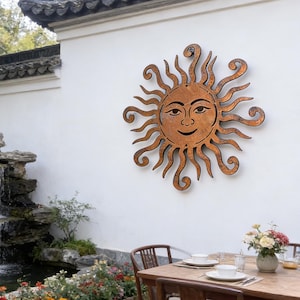 Colgante de pared rústico hecho a mano con cara de dios del sol sonriente, arte de jardín oxidado para patio, escultura de sol vintage, adorno de jardín, regalos para patio