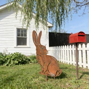 Rusty Metal Rabbit Lawn Stake, Looking Back Garden Ornament, Rustic Yard Art, Rabbit Garden Sculpture