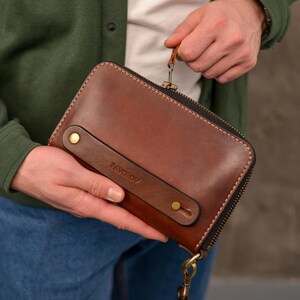 Cartera de mano de cuero personalizada para hombre – Cartera de viaje de piel de vaca hecha a mano