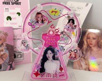 Yuqi Fanmade Acrylic Stand – 15x10cm Ferris Wheel Desk Display Gift