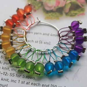 Stitch markers for knitting x20 frosted rainbow