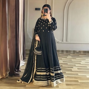 knee length dresses for ladies Floral Printed & Embroidered Fit-Flared Maxi Gown Inddus.in