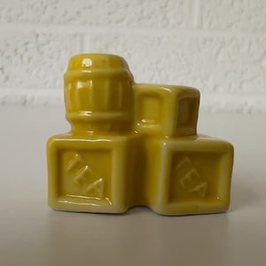 Vintage Wade of England Boston Tea Party Figurine | Wade Miniature Figurines