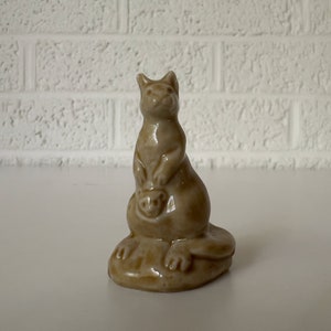 Vintage Wade de Inglaterra Figura Canguro / Wade Whimsies Figuras en miniatura