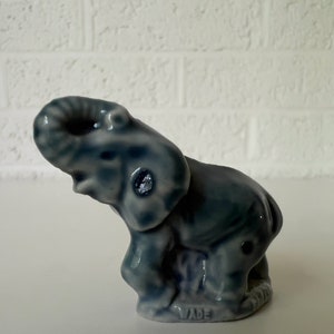 Vintage Wade de Inglaterra Figura de elefante / Wade Whimsies Figuras en miniatura